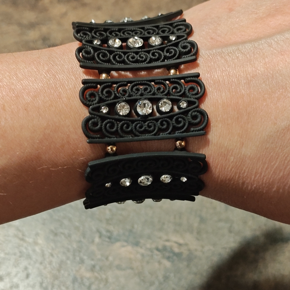 Cato Black Rhinestone Stretch Bracelet
